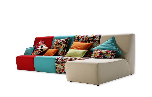 Saber más del sofá con módulo chaise longue modelo Java en la web de Delsofá Sofá chaise longue de colores y estampados